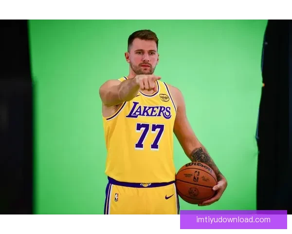 雷迪克力挺东契奇连续阶段展现MVP级表现理应获奖 雷迪克力挺东契奇连续阶段展现MVP级表现理应获奖