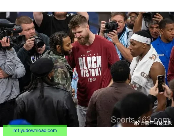 加兰谈近期状态起伏:机会到位未进球仍将保持自信与侵略性 加兰谈近期状态起伏:机会到位未进球仍将保持自信与侵略性